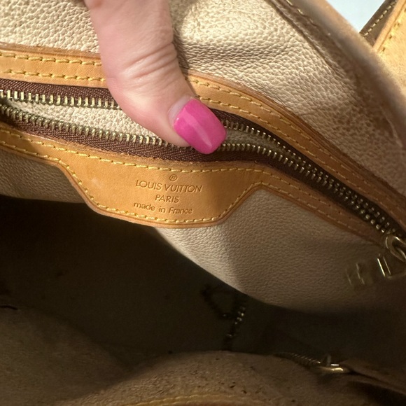 Louis Vuitton bucket bag - Picture 5 of 6